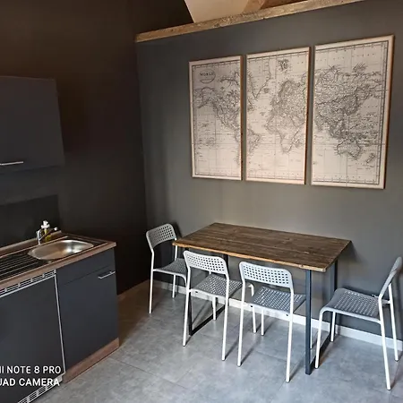 Ad Easy -piano Terra- Apartment *